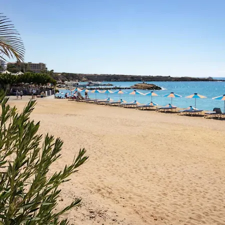 Skandinavia - Modern 3br Escape With Private Pool & Bbq Ferienhaus