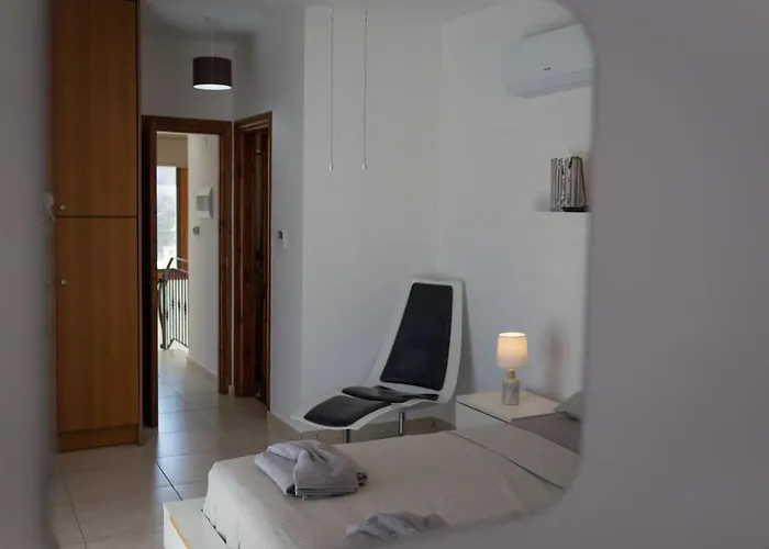 Skandinavia - Modern 3br Escape With Private Pool & Bbq * Pegeia