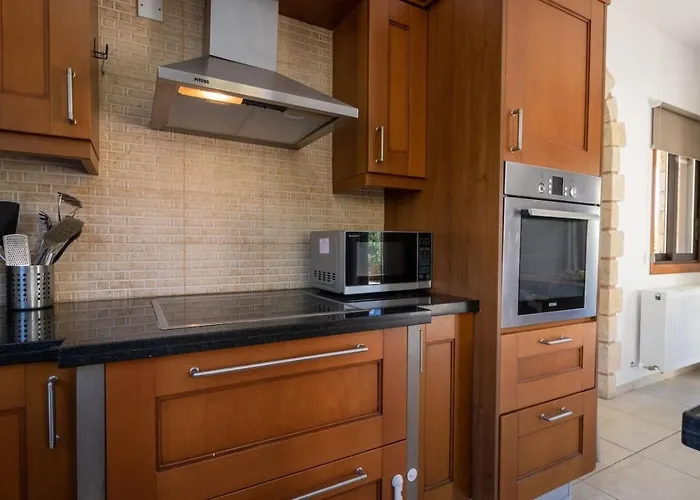 Skandinavia - Modern 3br Escape With Private Pool & Bbq Prázdninový dům