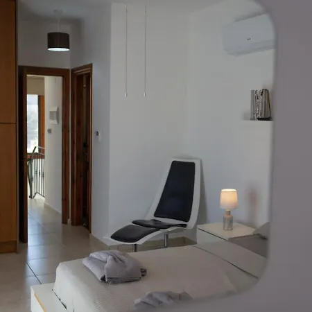 Skandinavia - Modern 3br Escape With Private Pool & Bbq * Peyia