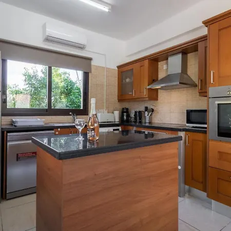 Three Bedroom Skandinavia