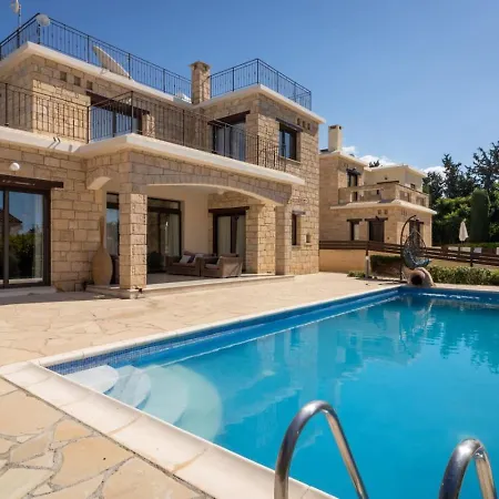 Three Bedroom Skandinavia *