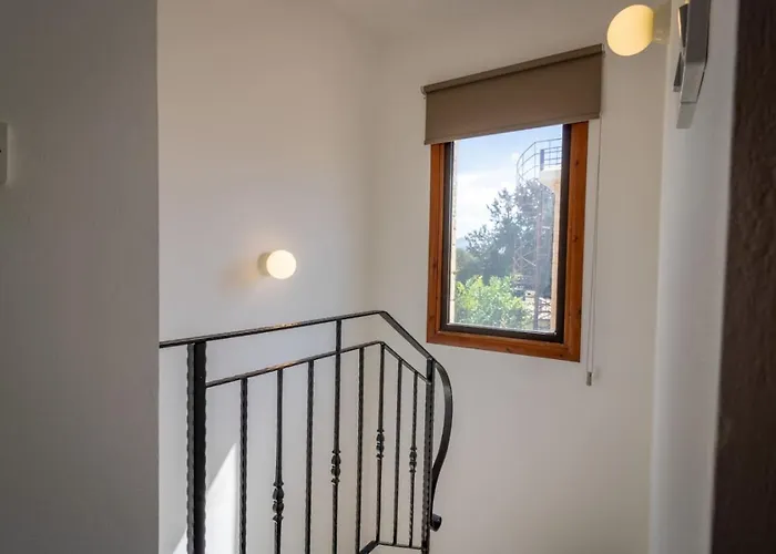 Casa vacanze Skandinavia - Modern 3br Escape With Private Pool & Bbq Peyia