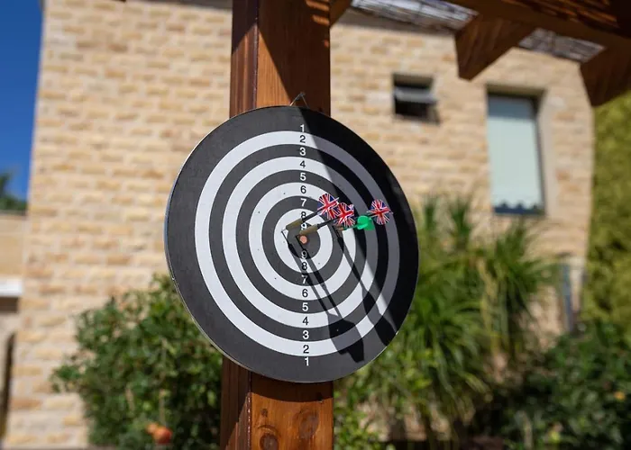 Skandinavia - Modern 3br Escape With Private Pool & Bbq