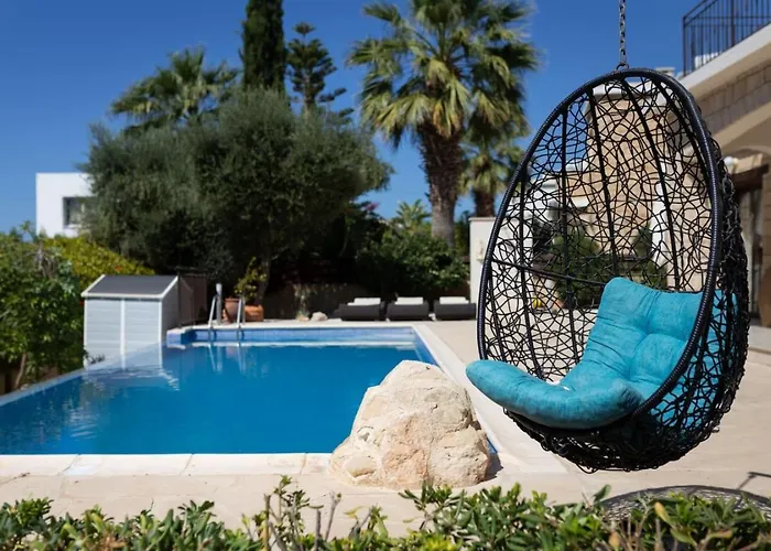 Skandinavia - Modern 3br Escape With Private Pool & Bbq